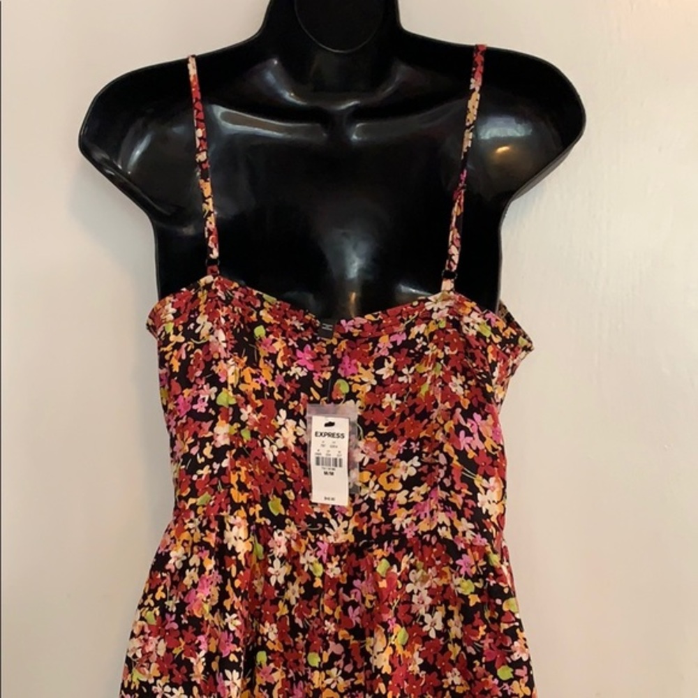 EXPRESS Medium Floral Mini Romper BNWT - Picture 6 of 11